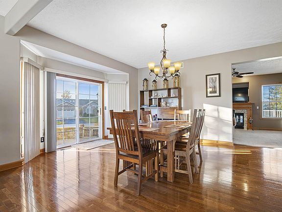 3rd image of 6314 Sunnybrook Ln