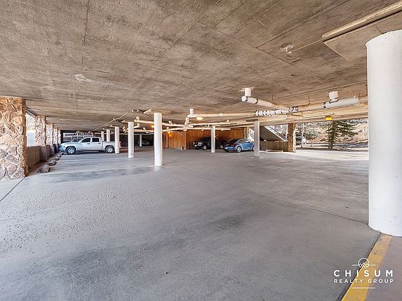 3rd image of 39 Vail Ave