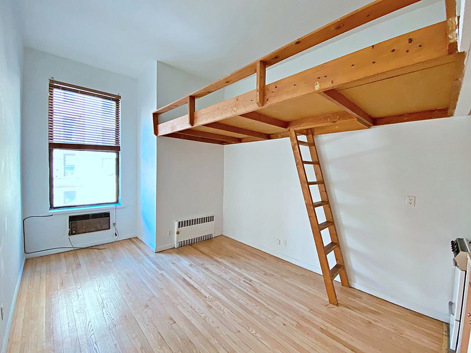 2nd image of 62 W 71st St #2A