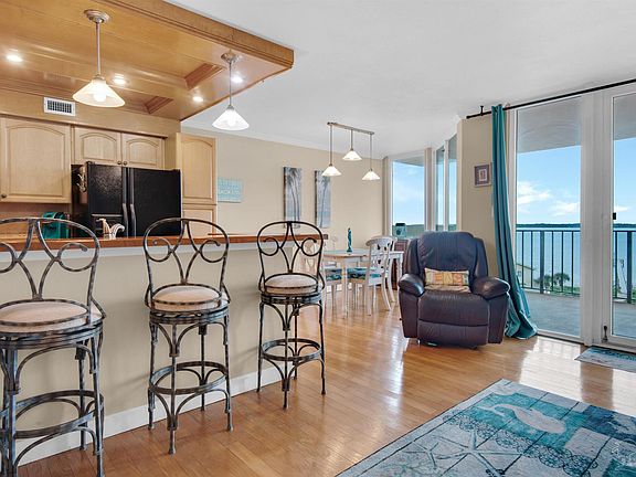 4th image of 900 Fort Pickens Rd APT 1053