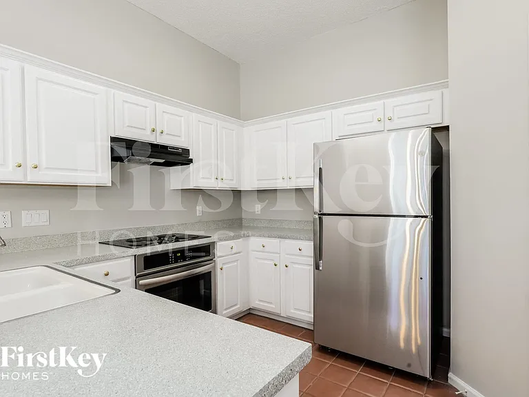 6223 Rosebriar Ln — Photo 7