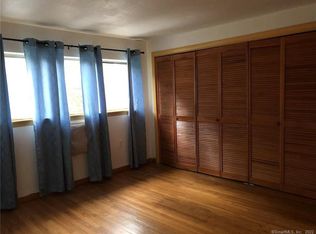 3 Walnut Dr APT C, Uncasville, CT 06382