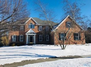 5104 Shadywood Ct, Sylvania, OH 43560