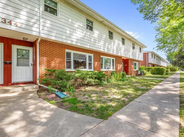 344 Northway Park Rd APT 4, Machesney Park, IL 61115
