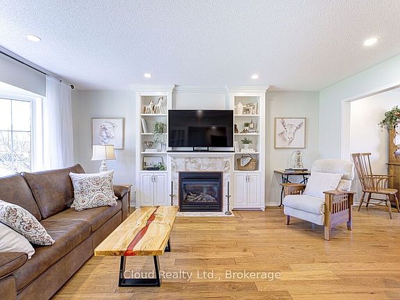 5th image of 11012 Amos Dr