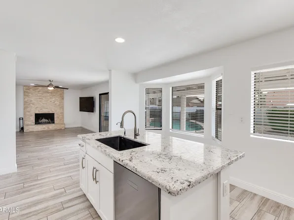 5201 E FELLARS Drive, Scottsdale, AZ 85254