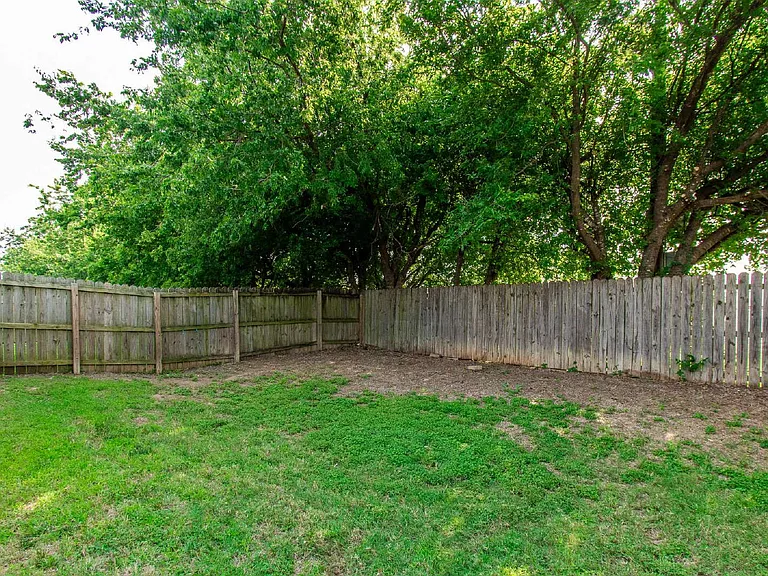 4403 Cambridge Dr #B — Photo 19