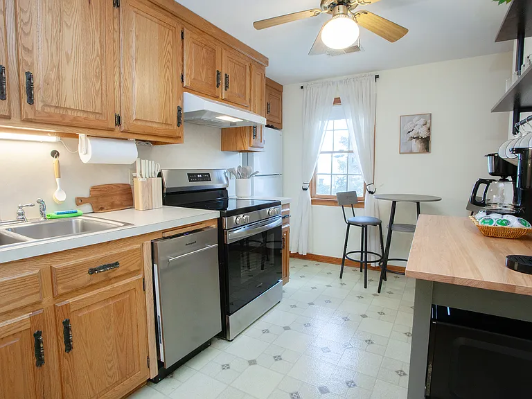 9 Pearl St #2 — Photo 13