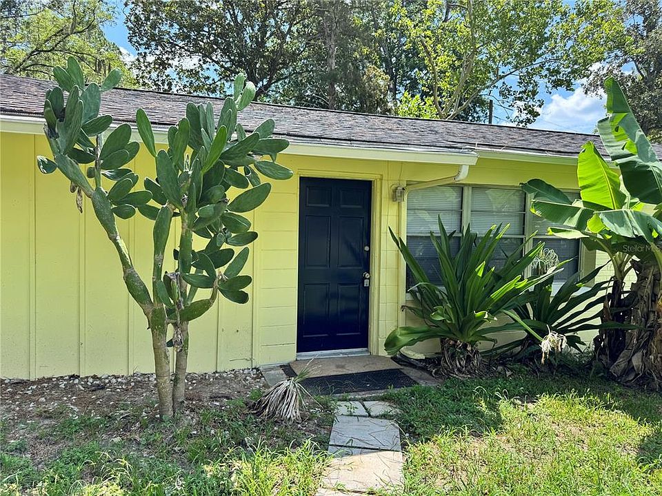 1st image of 921 NW 55th Ter