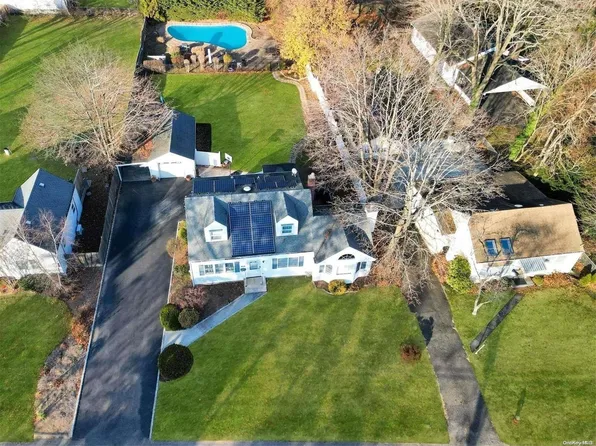 103 W 21st Street, Huntington Station, NY 11746