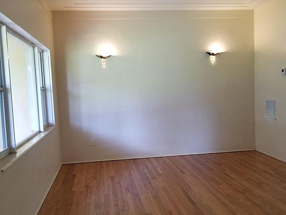 2nd image of 8653 NE Miami Ct