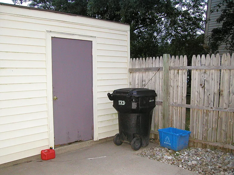 133 Tower Dr — Photo 10