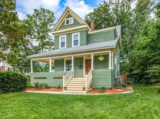 14 Watson Pl, Winchester, MA 01890