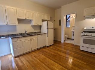 463 Hanover St #2R, Boston, MA 02113