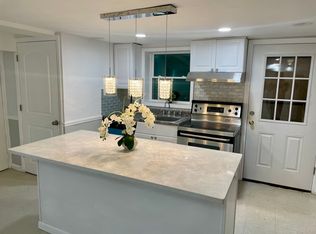 (Undisclosed Address), Jericho, NY 11753