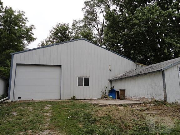 4th image of 2615 Luminary Ln