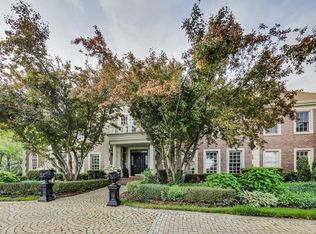 22 Polo Dr, South Barrington, IL 60010