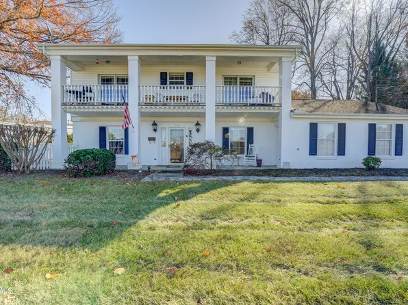 312 Ivanhoe Dr, Johnson City, TN 37601