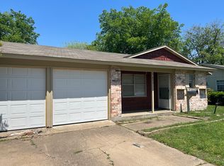 3633 Plaza Park Dr, Garland, TX 75042