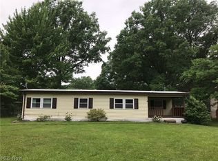 5528 Linn Dr, Amherst, OH 44001