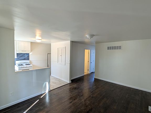 2nd image of 11129 Florence Ave