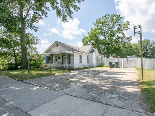 1604 S Wilson Ave, Royal Oak, MI 48067