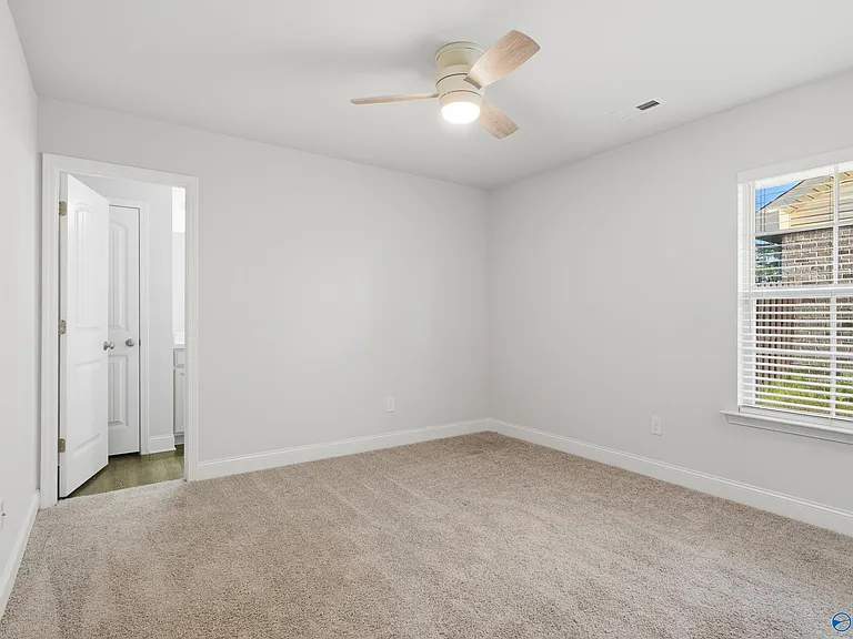 187 Abercorn Dr — Photo 15