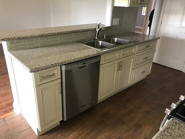 2684 Wilson Ave — Photo 15