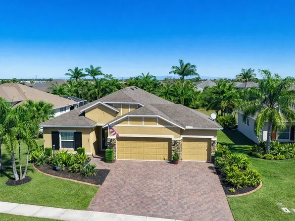 625 Gossamer Wing Way, Sebastian, FL 32958