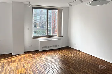 Rented by Fox Residential Group