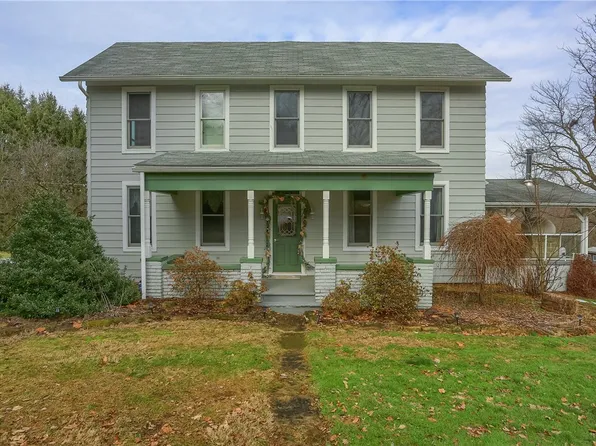 383 Glendale Rd N, Beaver Falls, PA 15010