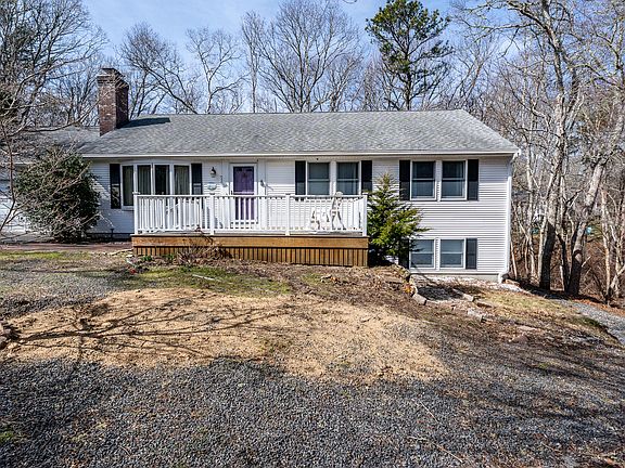 3rd image of 92 Azalea Drive