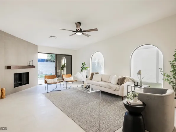 2116 Plaza Del Fuentes, Las Vegas, NV 89102