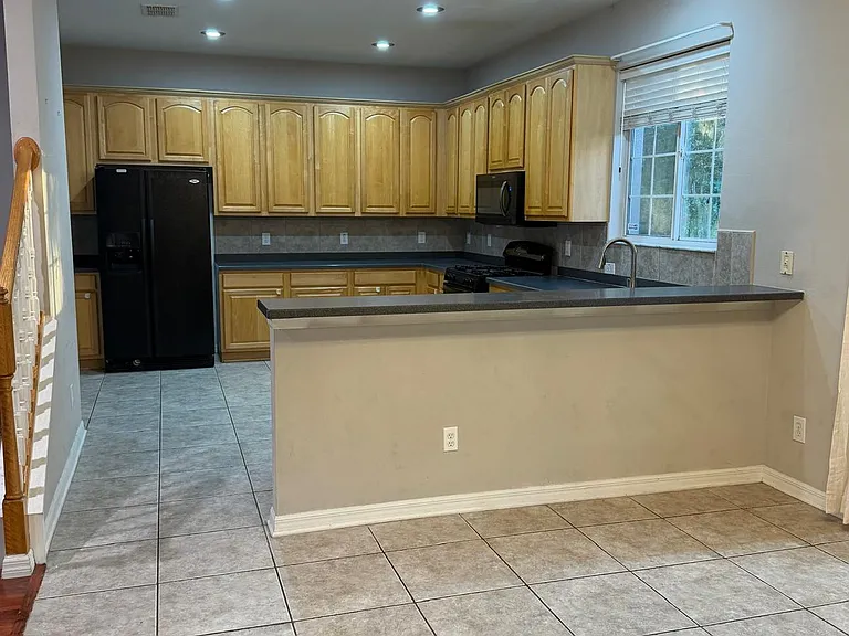 2405 Silvermoss Dr — Photo 18