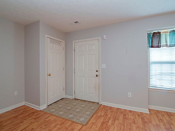 4th image of 9501 Coventry Creek Dr