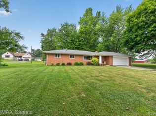 8200 Hannan Rd, Wayne, MI 48184