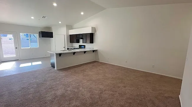 3807 S Sol Dr — Photo 3