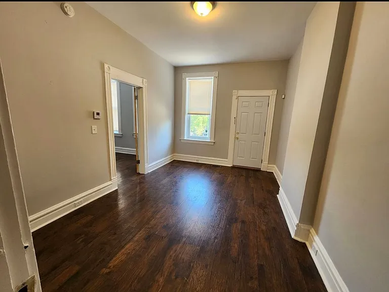 2901 California Ave #2 — Photo 2