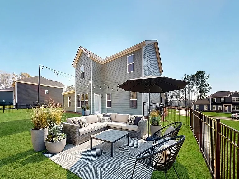 Quinn Residences at Snapping Shoals — Photo 23