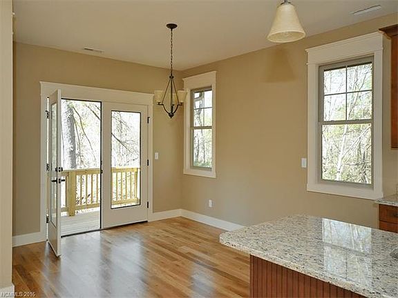 4th image of 721 Dunroy Dr #11