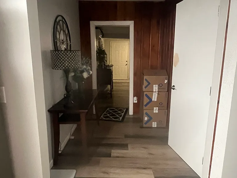 184 Newton Dr SE — Photo 2