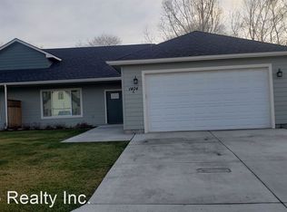 1404 E 6th St #A, Deer Park, WA 99006