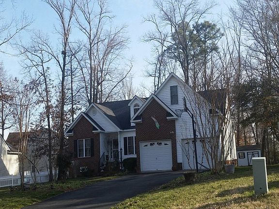 2nd image of 832 W Washington St