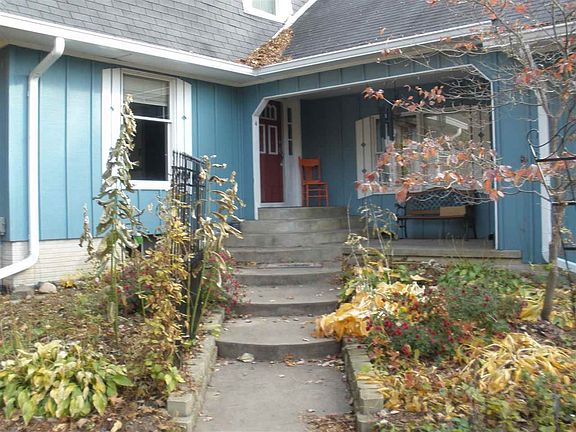 2nd image of 4 Hickory Heights Road
