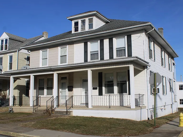 1301 N Duke St — Photo 1