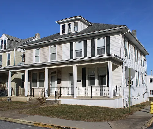 1301 N Duke St Photo 1