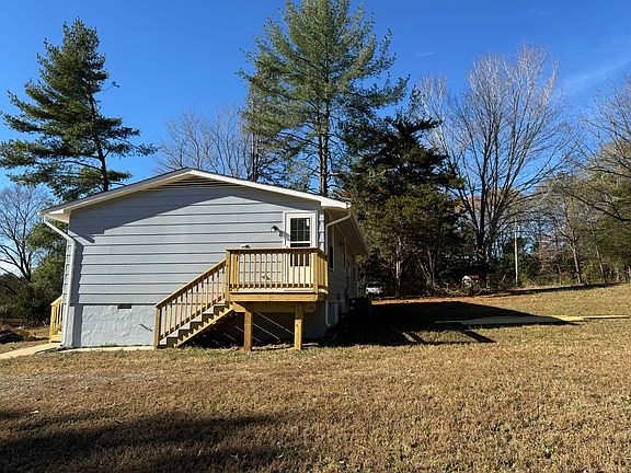 5th image of 15075 Campbells Mill Dr