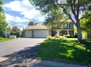 3829 Homestead Ct, Woodbury, MN 55125