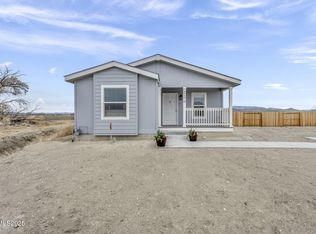 226 Sweetwater Dr, Yerington, NV 89447