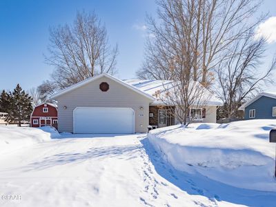 1016 7th St SE, East Grand Forks, MN, 56721
